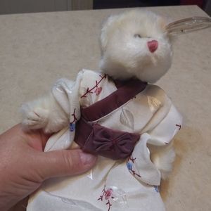 ⛄ Bundle 5 Attic Treasures for $25